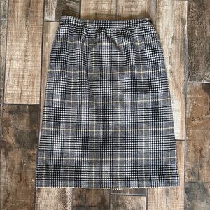 Vintage Pendleton 100% Virgin Wool Plaid Midi Pencil Skirt - Size 14 - USA